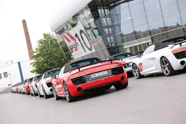 30 siêu xe Audi R8 Spyder tề tựu ở Đức 5