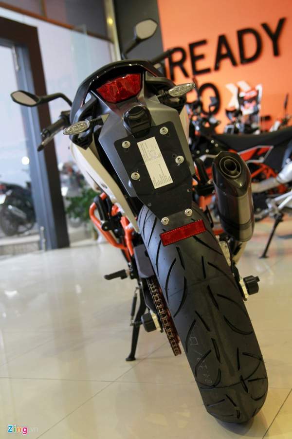 Ảnh chi tiết KTM 690 Duke R 2015 đầu tiên tại Việt Nam 4