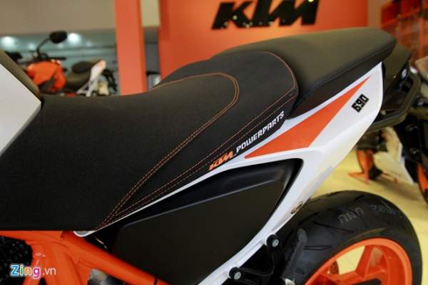 Ảnh chi tiết KTM 690 Duke R 2015 đầu tiên tại Việt Nam 13