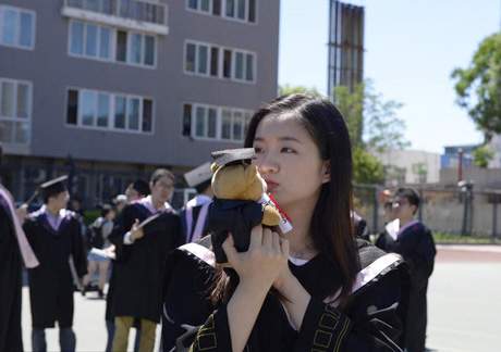 Nữ sinh Học viện Điện ảnh Bắc Kinh rạng ngời ngày tốt nghiệp 8