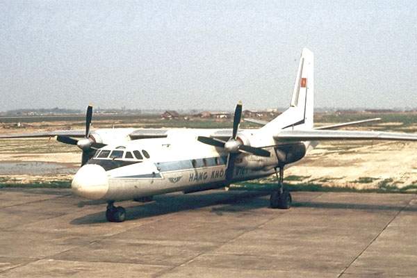Một mình bắn chết 4 tên không tặc máy bay Vietnam Airlines 2