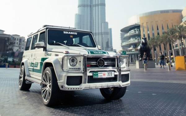 10 siêu xe đáng thèm muốn của cảnh sát Dubai năm 2015 5
