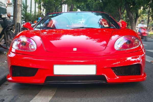 Siêu xe mui trần Ferrari F360 Spider độ tại Hà Nội 4