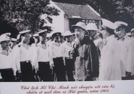 Những hình ảnh quý giá về Chủ tịch Hồ Chí Minh 5