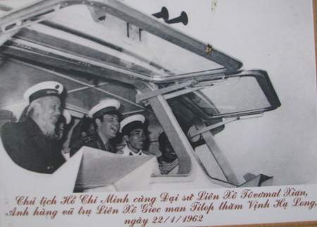 Những hình ảnh quý giá về Chủ tịch Hồ Chí Minh 16
