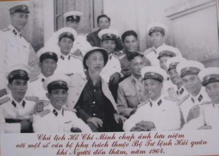 Những hình ảnh quý giá về Chủ tịch Hồ Chí Minh 9
