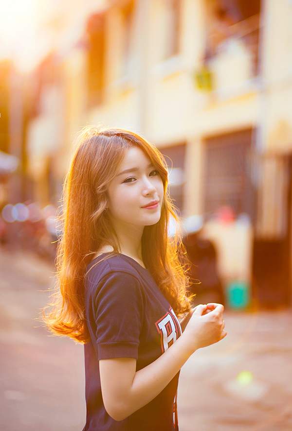 Nữ sinh Sài Gòn xinh đẹp dịu dàng trong ánh hoàng hôn 7