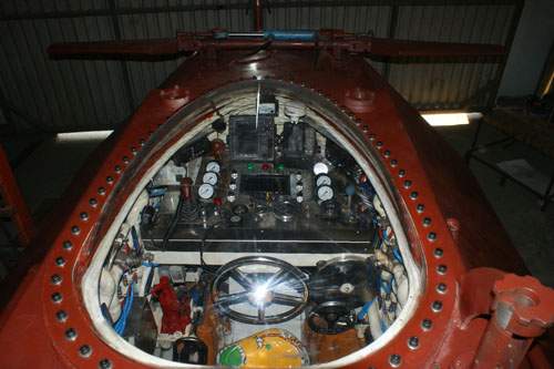 Ngắm tàu ngầm gắn máy tính dẫn đường của doanh nhân Thái Bình 5