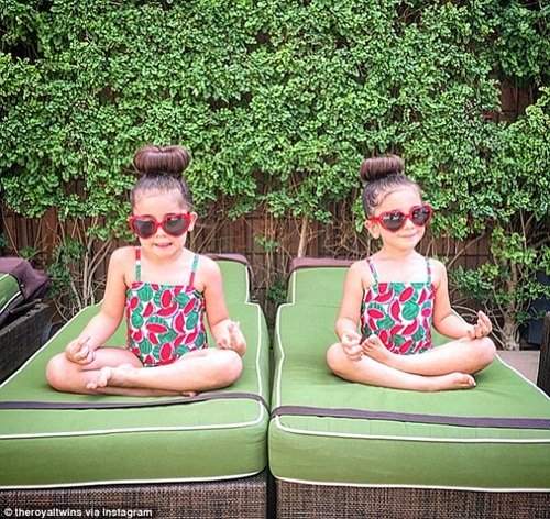 Cặp chị em song sinh 4 tuổi sành điệu nhất Instagram 7