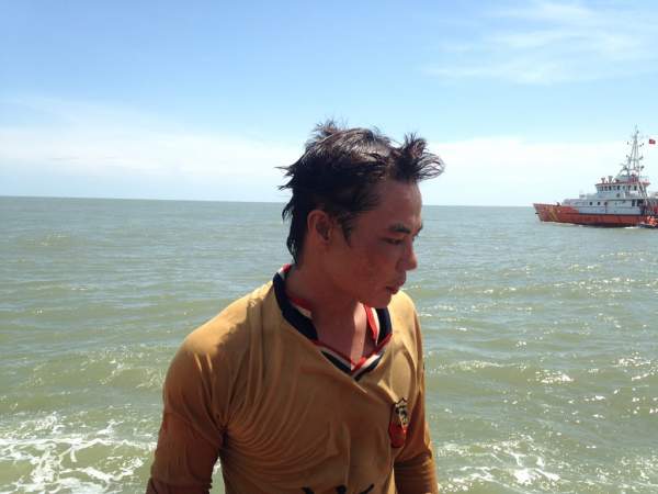 Vụ tàu bị lật úp trên sông Soài Rạp: Lời kể của nhóm thợ lặn biển giải cứu thuyền viên 5
