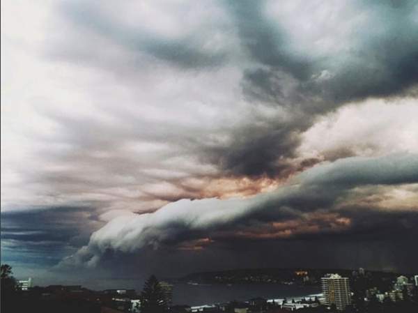 Kỳ thú cảnh tượng mây sóng thần càn quét Sydney 6