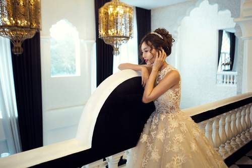 Ninh Dương Lan Ngọc làm cô dâu "độc thân" xinh đẹp 9
