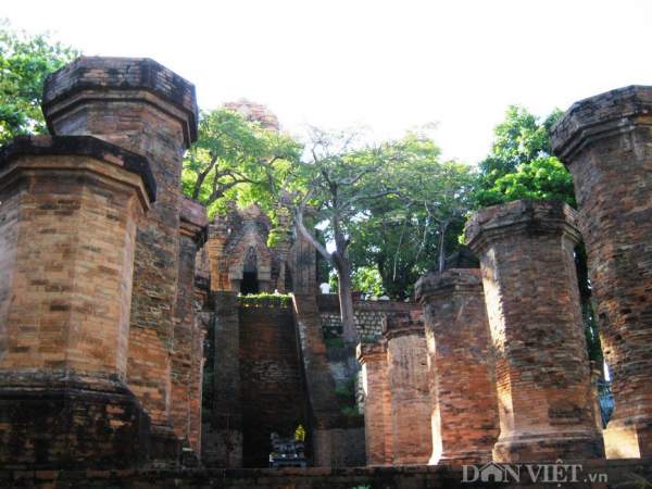 Độc đáo kiến trúc Tháp Bà Ponagar ở Nha Trang 6