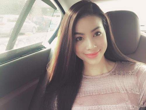 Phạm Hương trang điểm đậm hơn khi thi Hoa hậu Hoàn vũ 2015 33