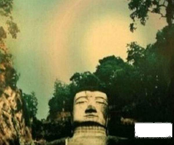 Bí ẩn bức tượng Phật 4 lần rơi lệ ở Trung Quốc 5