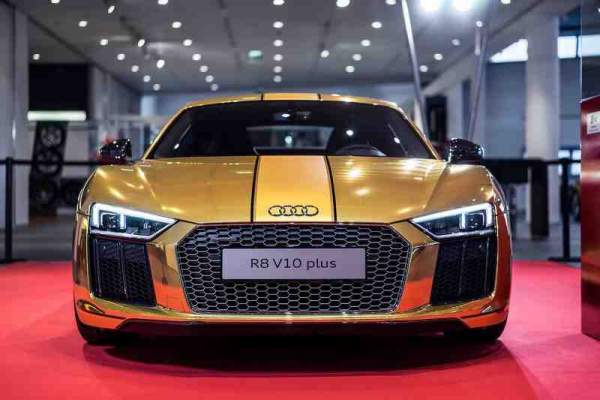 Đã mắt với chiếc Audi R8 V10 Plus thế hệ thứ hai "toàn vàng" 2