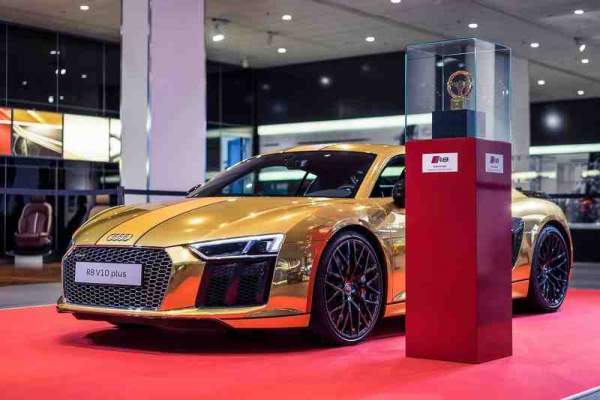 Đã mắt với chiếc Audi R8 V10 Plus thế hệ thứ hai "toàn vàng" 4