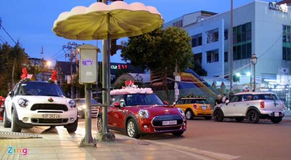 Dàn xe Mini trang trí độc đáo đón Giáng sinh ở Sài Gòn 9