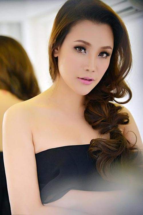Điểm danh 9 mỹ nhân tuổi thân của showbiz Việt 3