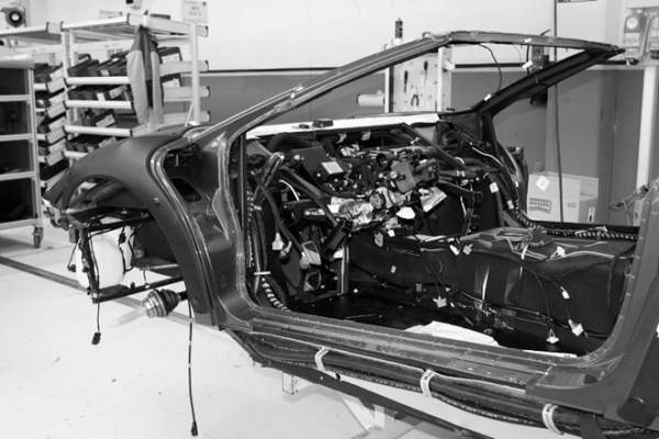 Bên trong nhà máy sản xuất siêu xe Lamborghini 17