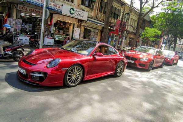 Siêu xe Porsche 911 độ Techart màu đỏ ở Sài Gòn 4
