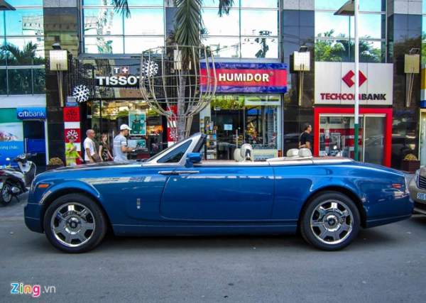 Chi tiết siêu xe Rolls-Royce Drophead Coupe ở Sài Gòn 2