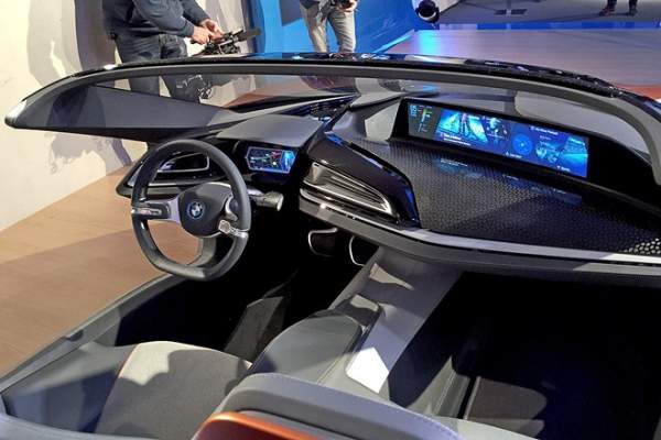 Ý tưởng BMW i8 Spyder tự điều khiển ra mắt ở CES 2016 5