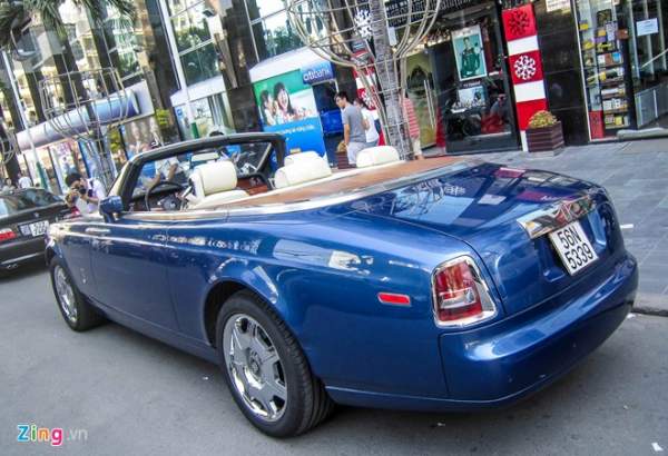 Chi tiết siêu xe Rolls-Royce Drophead Coupe ở Sài Gòn 9