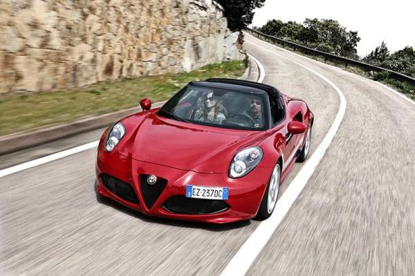 Alfa Romeo 4C Spider - Nét quyến rũ của xe thể thao Ý 7
