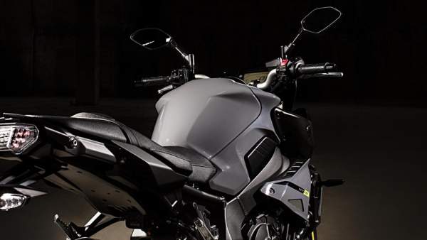 Yamaha MT-10 tăng sức nóng phân khúc 1000cc 11
