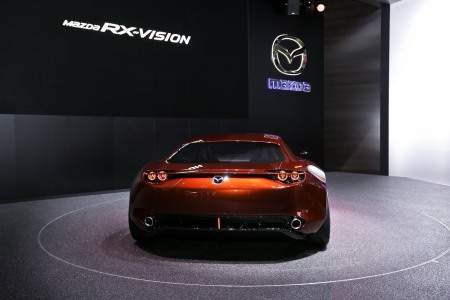 Mazda RX-Vision Concept - Sự trở lại của động cơ xoay 7