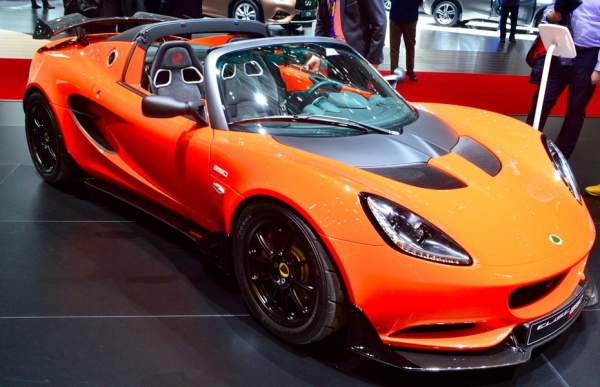 Ngắm siêu xe, concept xe thể thao tại sự kiện Geneva Motor Show 2016 16
