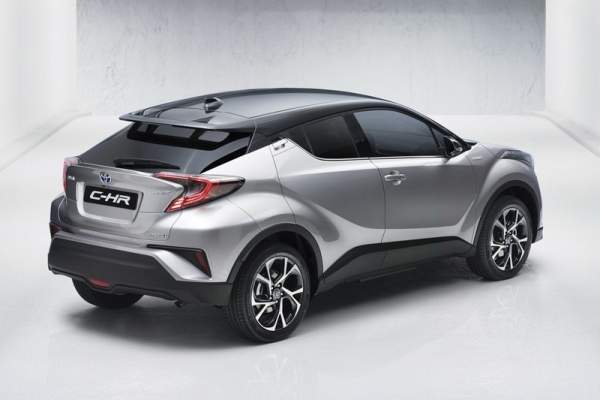 SUV Toyota C-HR lộ ảnh trước thềm Geneva 2016 3