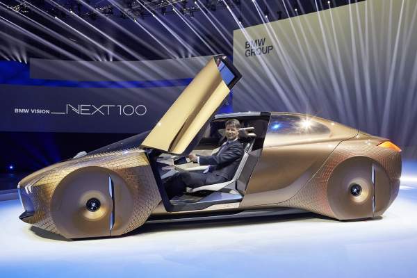 Vision 100 concept - Dấu mốc kỉ niệm 100 năm BMW 12