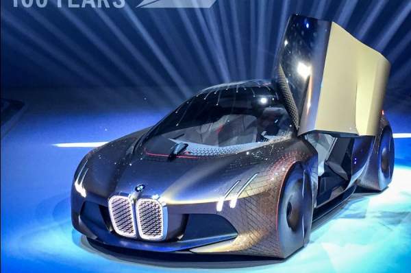 Vision 100 concept - Dấu mốc kỉ niệm 100 năm BMW 13