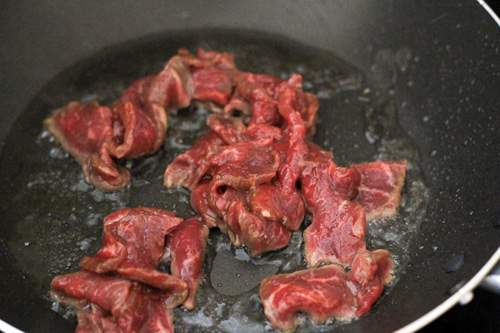 Cách làm miến xào thịt bò ấm bụng cho bữa ăn ngày lạnh 5