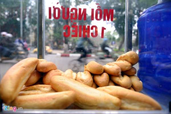 Xuất hiện tủ bánh mì miễn phí ở Hà Nội 2