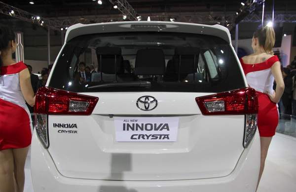 Toyota Innova thế hệ đầu tiên "nghỉ hưu" tại Ấn Độ 5