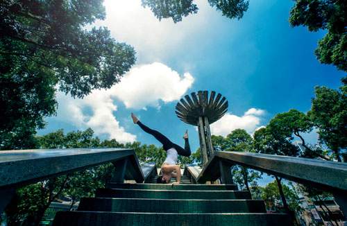 Phương Trinh Jolie tập yoga khắp Sài Gòn 30