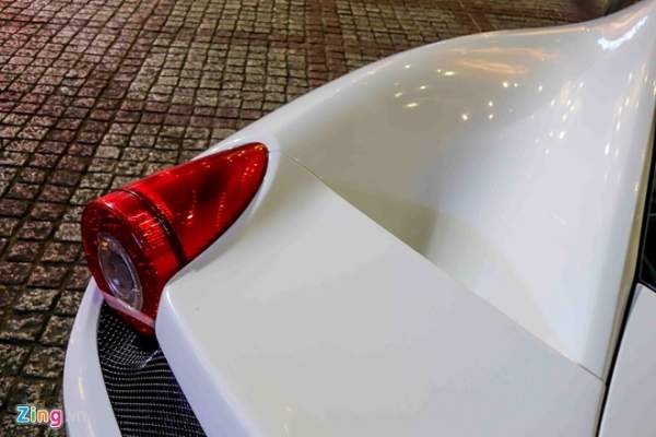 Ferrari 458 Italia đổi màu sau khi đổi chủ 8