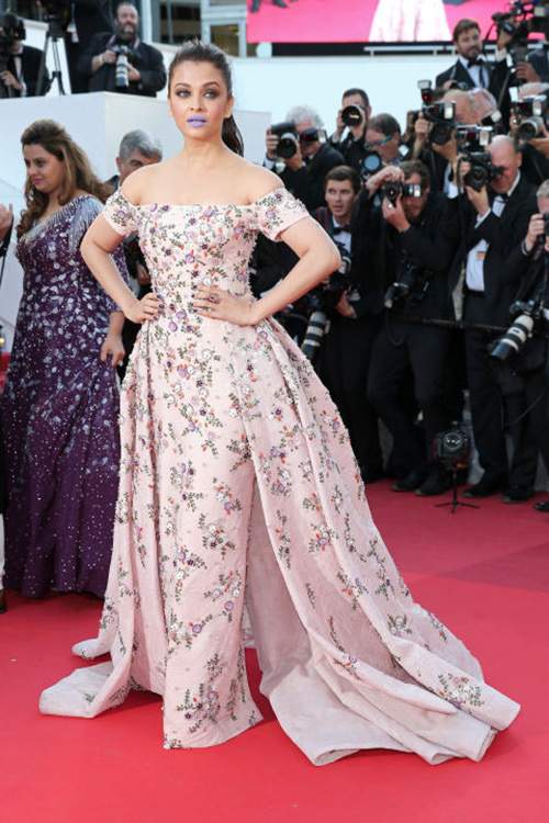 Những chiếc váy gây tốn giấy mực nhất tại Cannes 2016 39