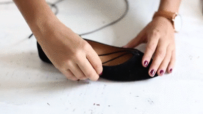 Mách bạn gái tự làm giày buộc dây thật "sành điệu củ kiệu" 5
