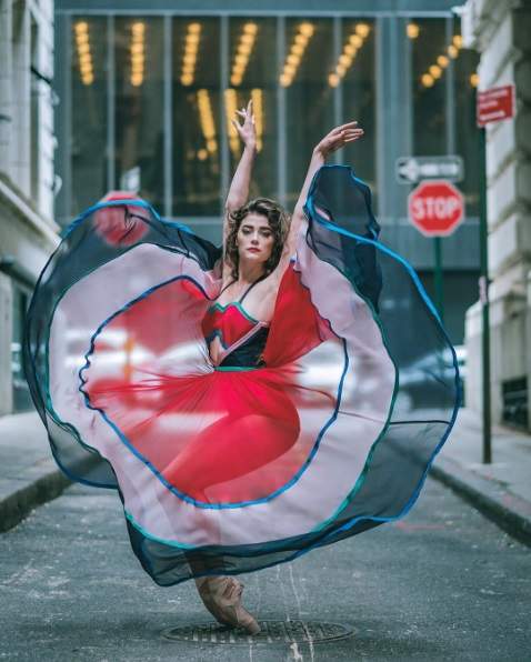 Ngắm vũ điệu ballet tuyệt đẹp trên đường phố New York 8