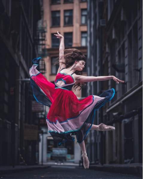 Ngắm vũ điệu ballet tuyệt đẹp trên đường phố New York 9