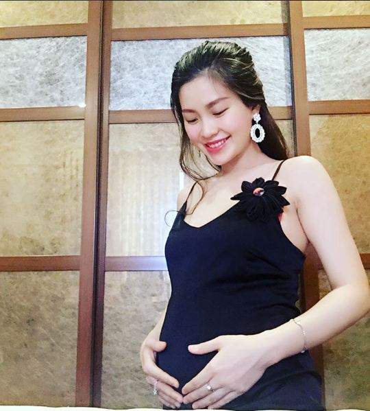 Á hậu Diễm Trang: Bà bầu sexy nhất nhì showbiz Việt 39