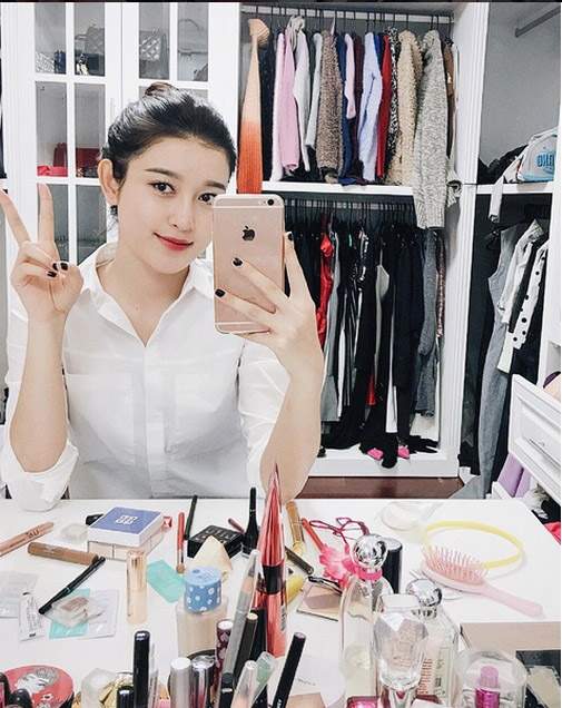 Hoa hậu Việt Nam 2016: Tủ đồ ngập hàng hiệu của Huyền My sau 2 năm đăng quang 12