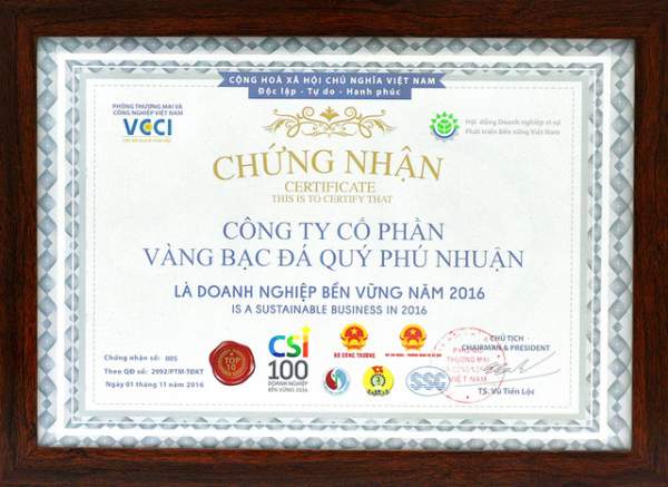 PNJ đạt Top 10 trong 100 doanh nghiệp phát triển bền vững nhất Việt Nam 2016 3