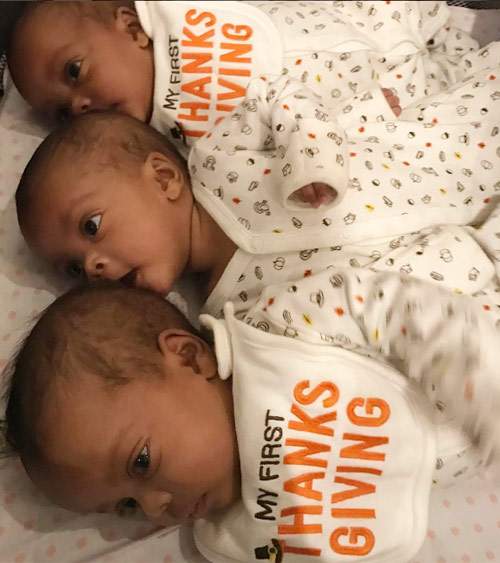 Ca sinh 3 bé gái da màu giống hệt nhau "yêu không tả nổi" 15