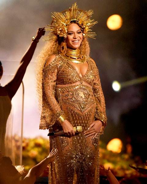 Đang mang song thai, Beyonce vẫn khiến cả thế giới thán phục vì lộng lẫy như nữ thần 12