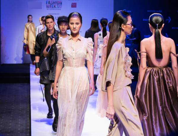 Vietnam International Fashion Week đã trở lại và lợi hại hơn xưa 3